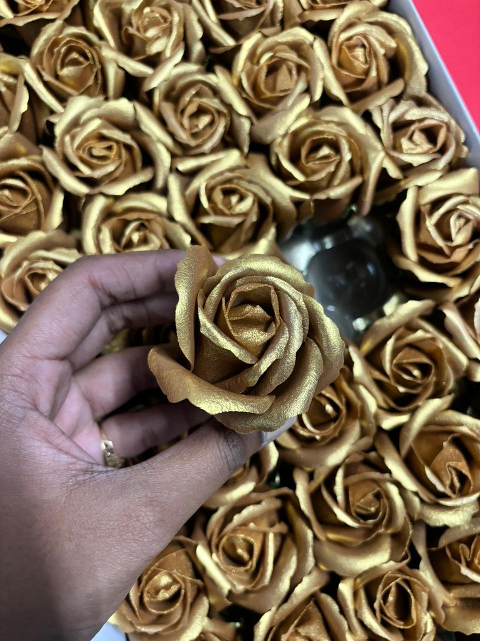 IMPORTED METALLIC SCENTED ROSE GOLDEN