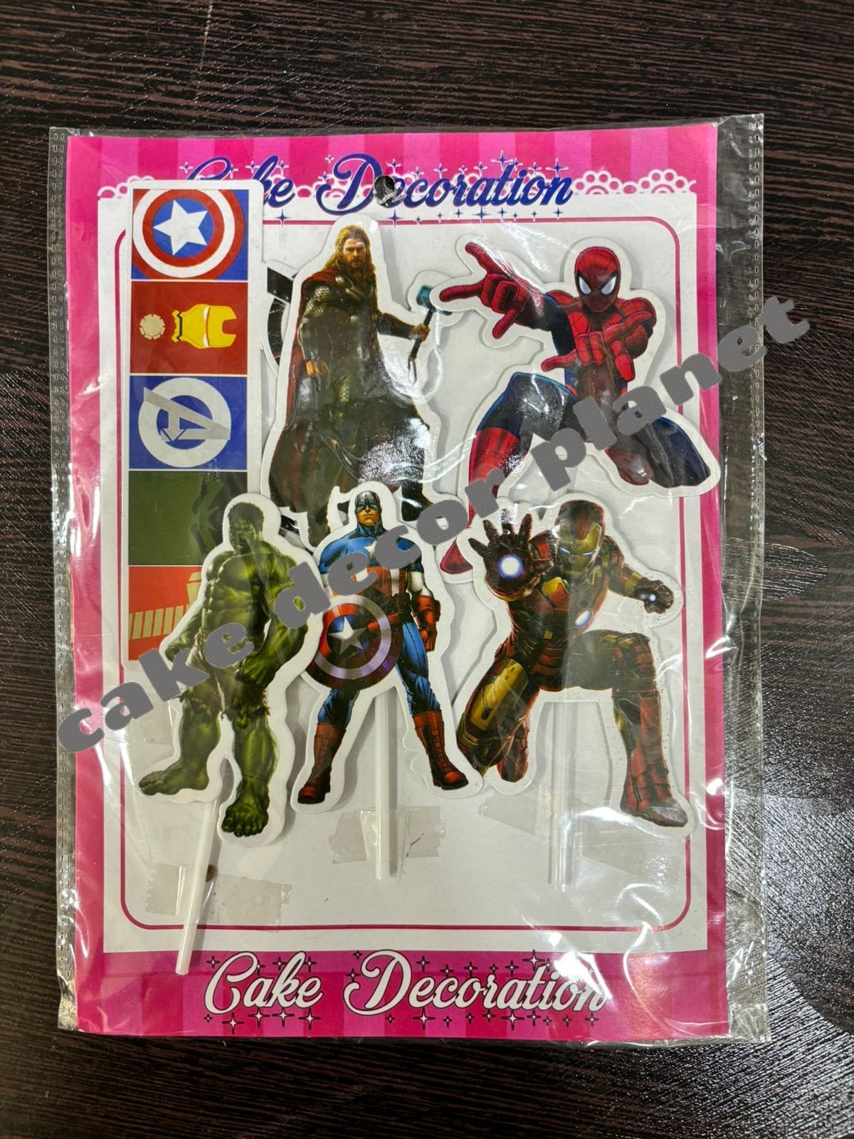 AVENGERS PAPER THEME