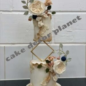 golden-metal-square-cake-spacer